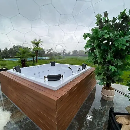 Villa Private Daily With Pool *
